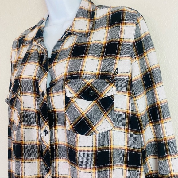 Volcom Black Getting Rad Plaid Button Up Shirt Size M - Picture 2 of 6